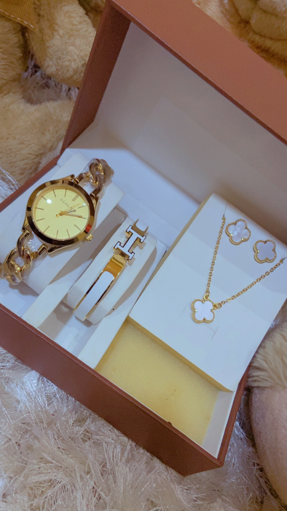 Ensemble montre et collier Dame